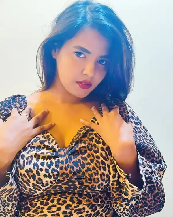 Sakshi vip call girls in Goa